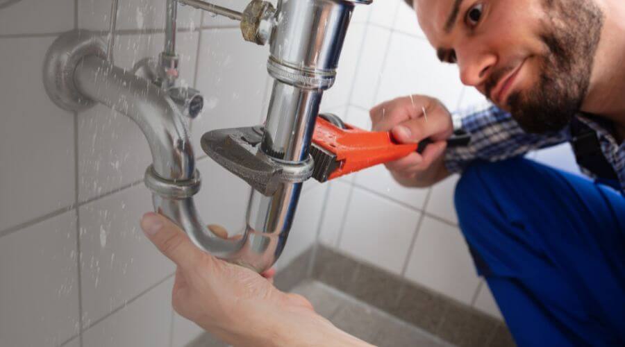Toilet leak repair in Hyattville, WY